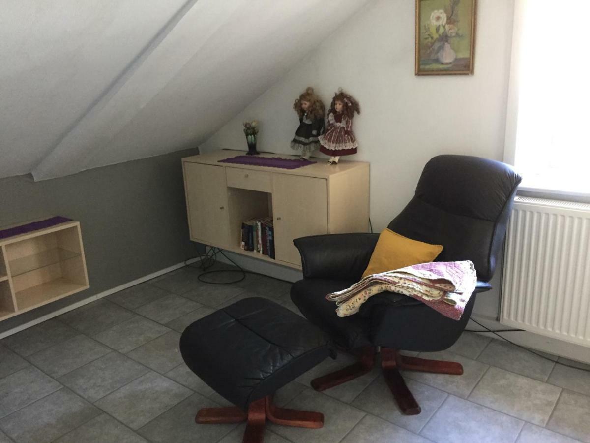 Anesminde Apartment Give Luaran gambar